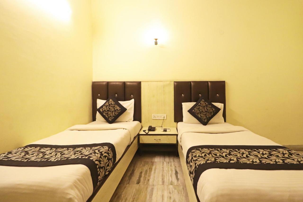 Silver Shine New Delhi - Comfort Stay Exterior photo