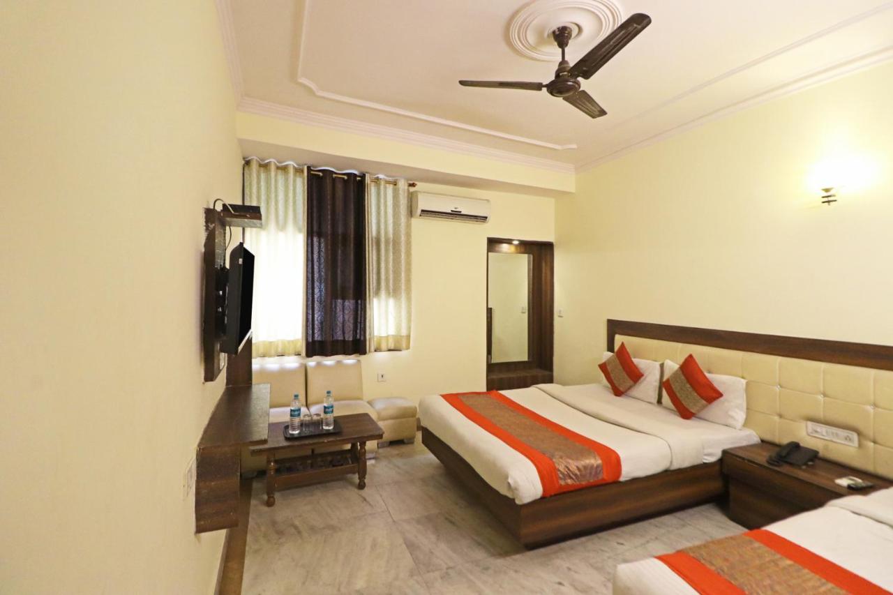Silver Shine New Delhi - Comfort Stay Exterior photo